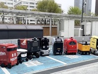 4月から公道走行を解禁、自動配送ロボットが経産省内でデモ走行 画像