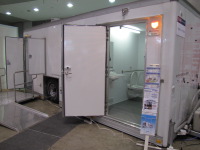 【RISCON・SEECAT】究極の仮設トイレ、トイレトレーラー 画像