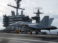 大西洋上での訓練を公開　アメリカ海軍 画像