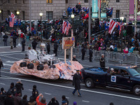 オリオン宇宙船とキュリオシティの実寸モデルが大統領就任パレードで行進 画像