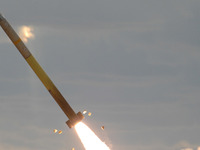 ロッキード・マーチン、新しいGMLRS弾頭のEMD飛行テストを実施 画像