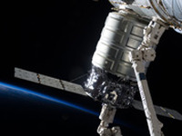 シグナス補給船、ISSから離脱完了、筑波宇宙センターが運用支援…24日に廃棄 画像