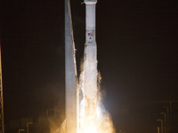 アトラスVロケット データ中継衛星『TDRS-L』打ち上げに成功 画像