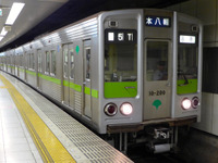 東京都交通局、都営新宿線全駅にホームドア設置へ 画像