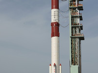 インド PSLVロケット打ち上げを3分間延期、宇宙ゴミを回避 画像