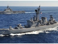 海上自衛隊、豪州海軍主催の多国間海上訓練に参加…護衛艦「はたかぜ」と哨戒機「P-3C」 画像