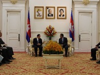 太田国土交通大臣、カンボジアのフン・セン首相と会談…「日本橋」の修復に期待 画像