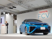 トヨタ、FCVの水素タンクを自主検査でコスト減 画像