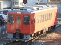 JR東日本、小海線キハ110系を「国鉄色」に 画像