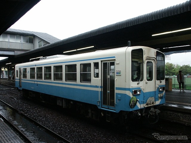 サイクルトレインが試行される予土線の列車。