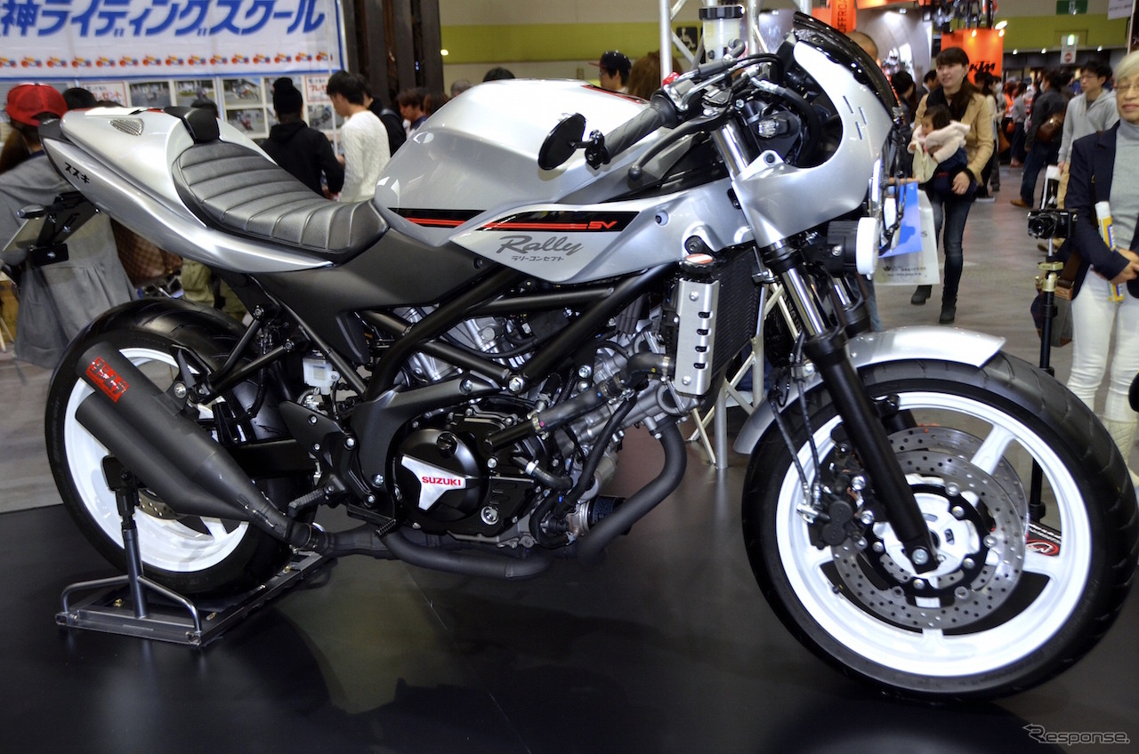 「カフェレーサー×オンロードラリー」をテーマとしたカスタムコンセプト、SV650 RALLY CONSEPT。