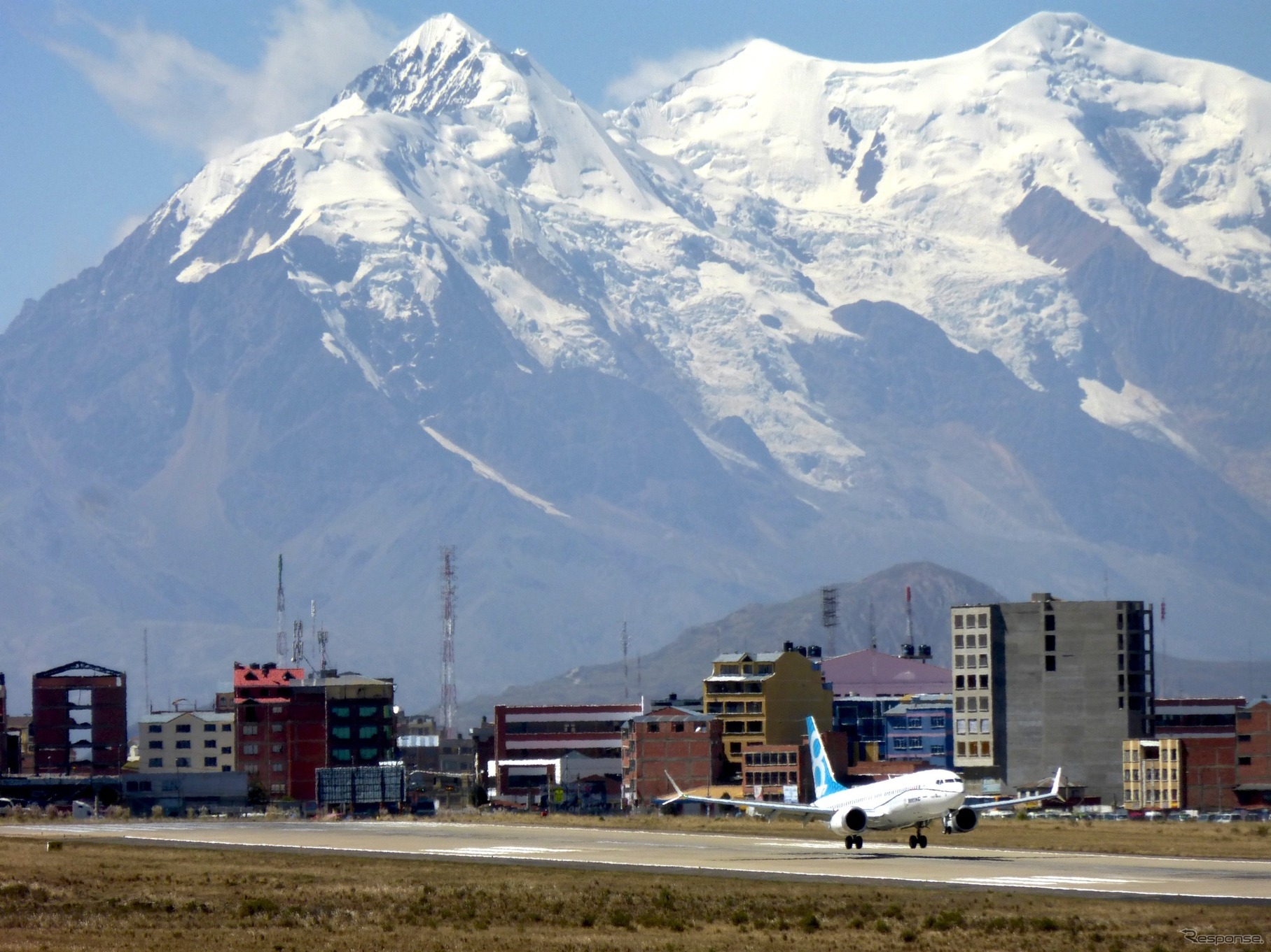 737 MAX 8