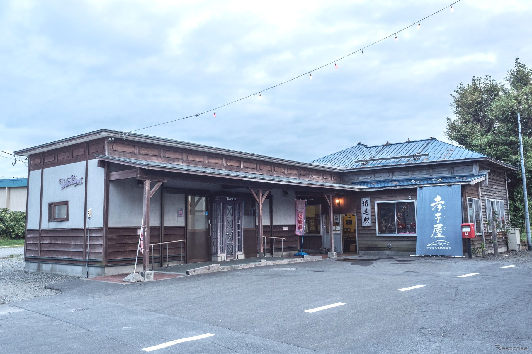 終点の増毛駅舎。かつては高倉健主演の映画で一世を風靡した。