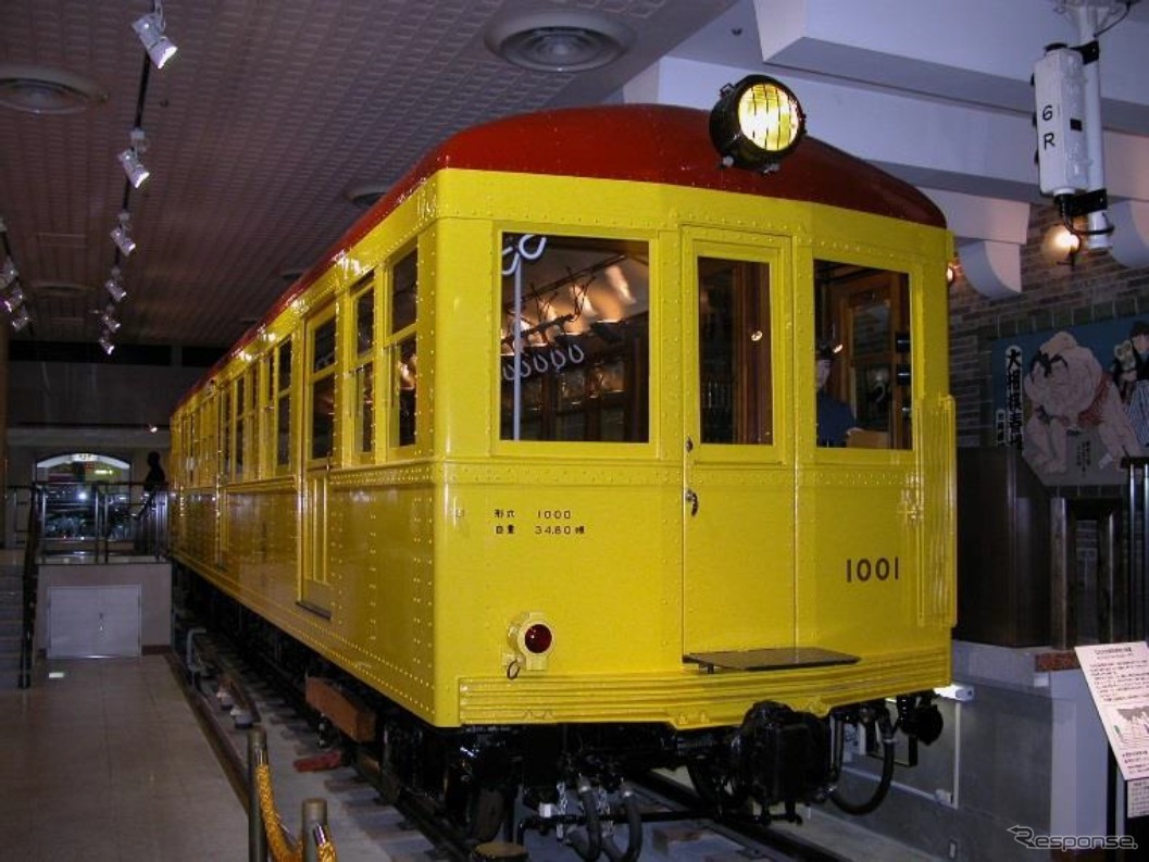 地下鉄博物館で保存展示されている旧1000形。現在の1000系は旧1000形に近いイメージでデザインされているが、特別仕様車はさらに旧1000形のイメージに近づける。