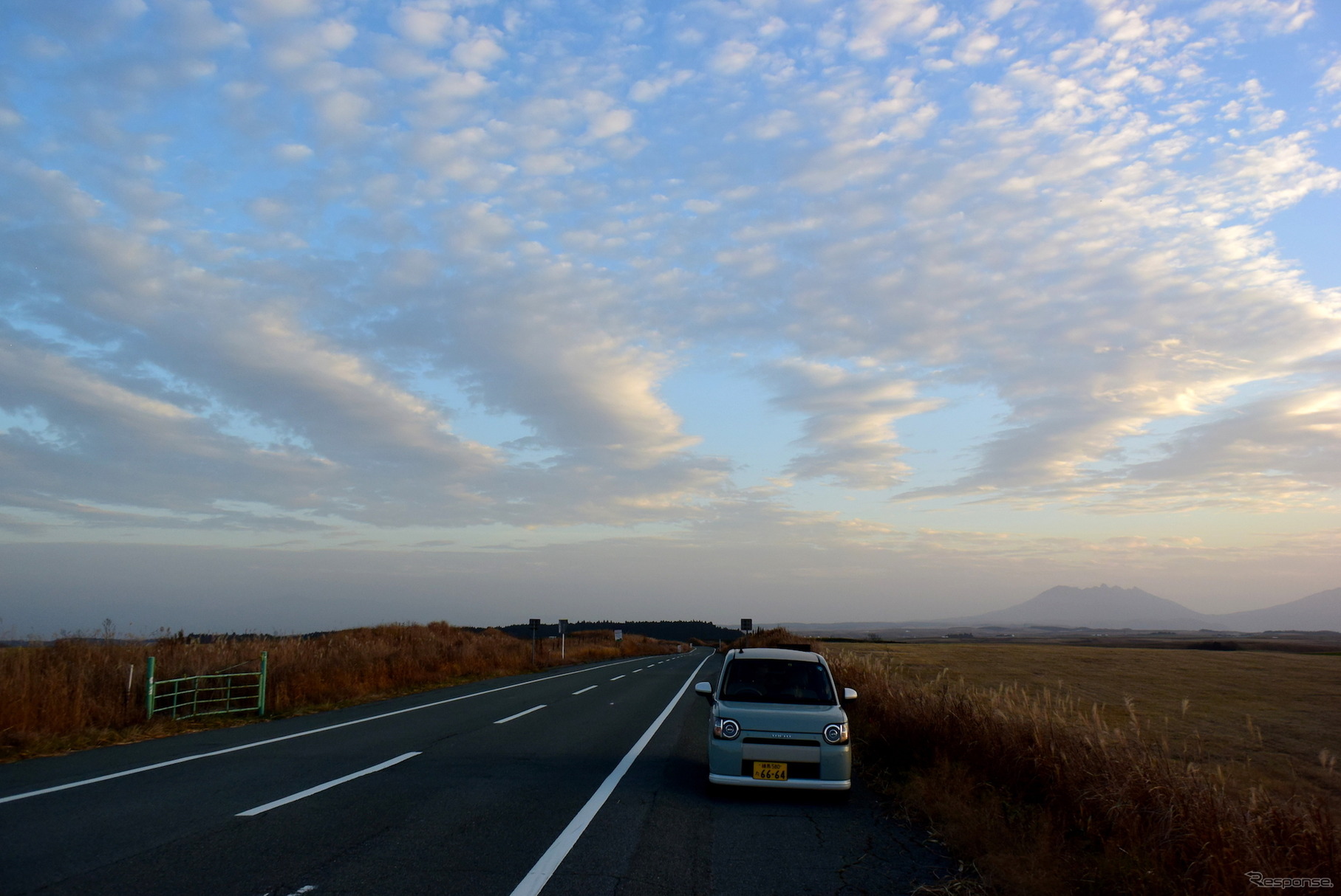 熊本～大分にまたがる全国屈指のビューティフルな高原道路、やまなみハイウェイにて。