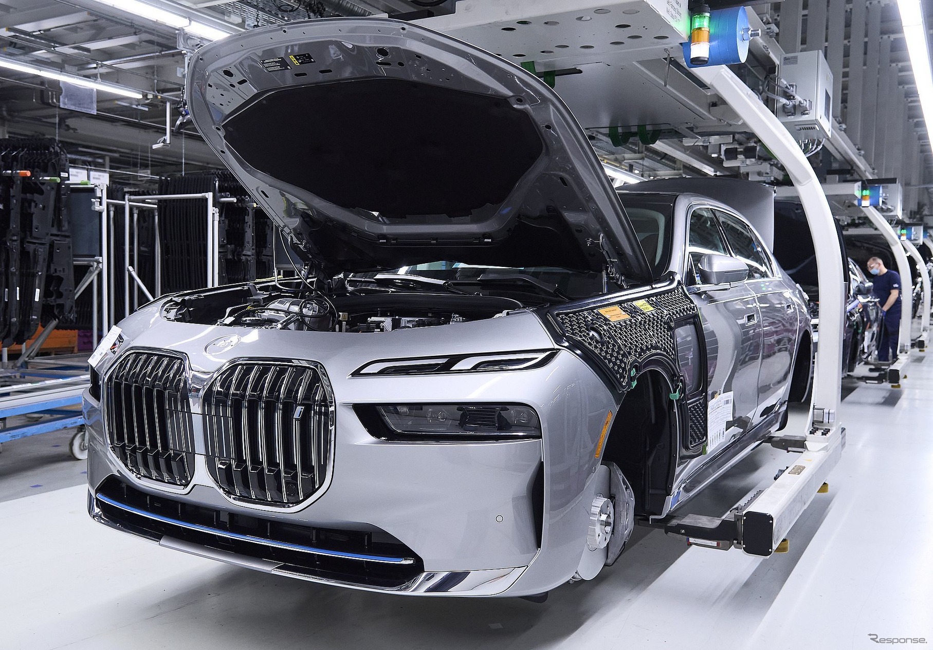 BMWのドイツ・ディンゴルフィン工場で生産を開始した i7