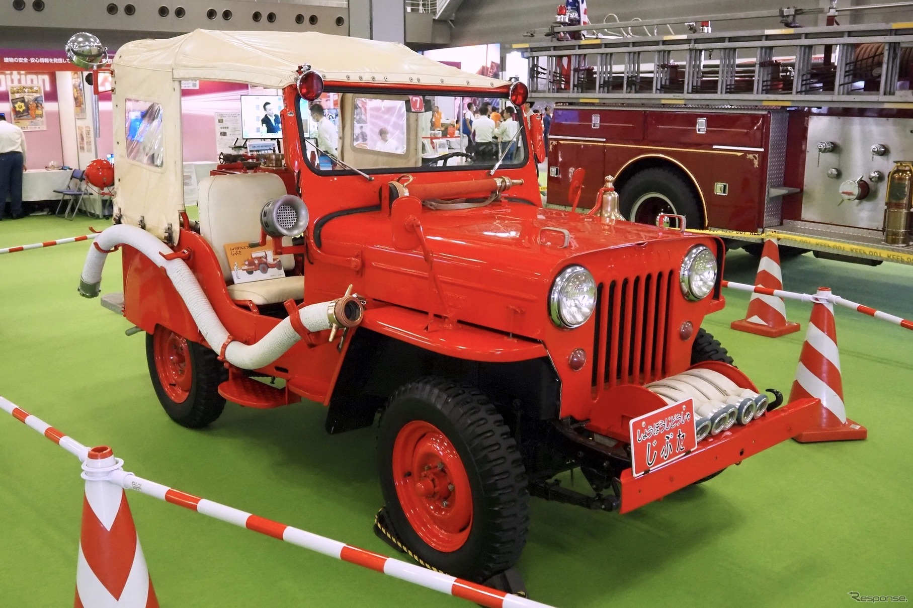 三菱ウィリスCJ-3B消防ポンプ車、日本機械工業艤装、1960年、じぷた仕様（東京国際消防防災展2023）