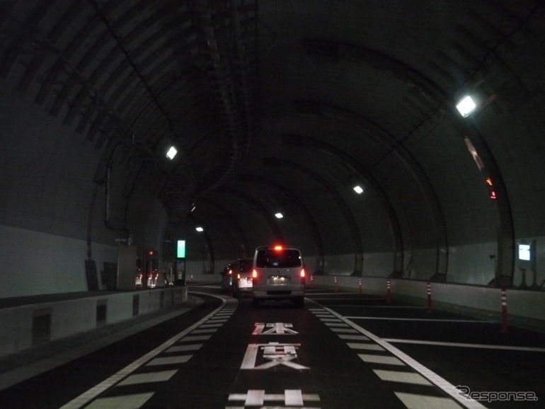 首都高、山手トンネルを使って用賀-川口を走行