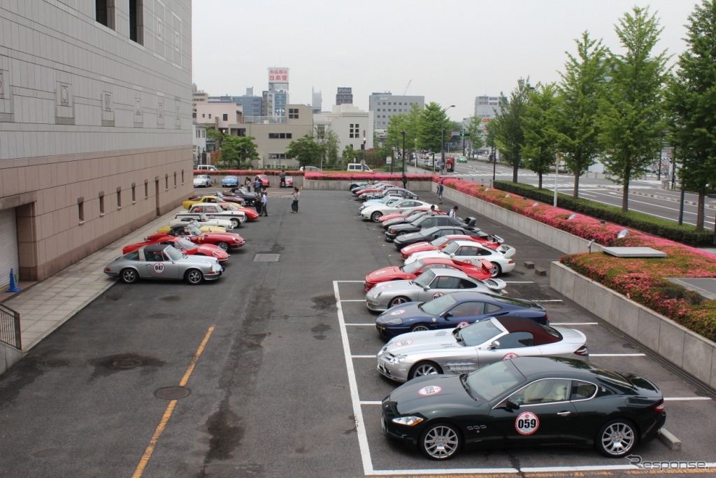ジャパン・ヒストリックカー・ツアー11。横浜美術館に集まった新旧参加車