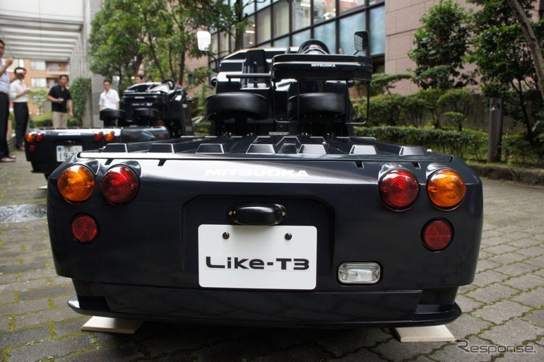 光岡自動車のオリジナル3輪電気自動車『雷駆T3（ライクT3）』