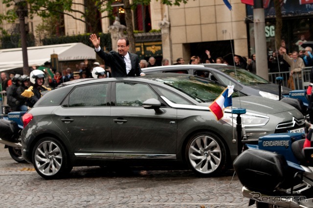 フランス新大統領、フランソワ・オランド氏の就任パレードの様子