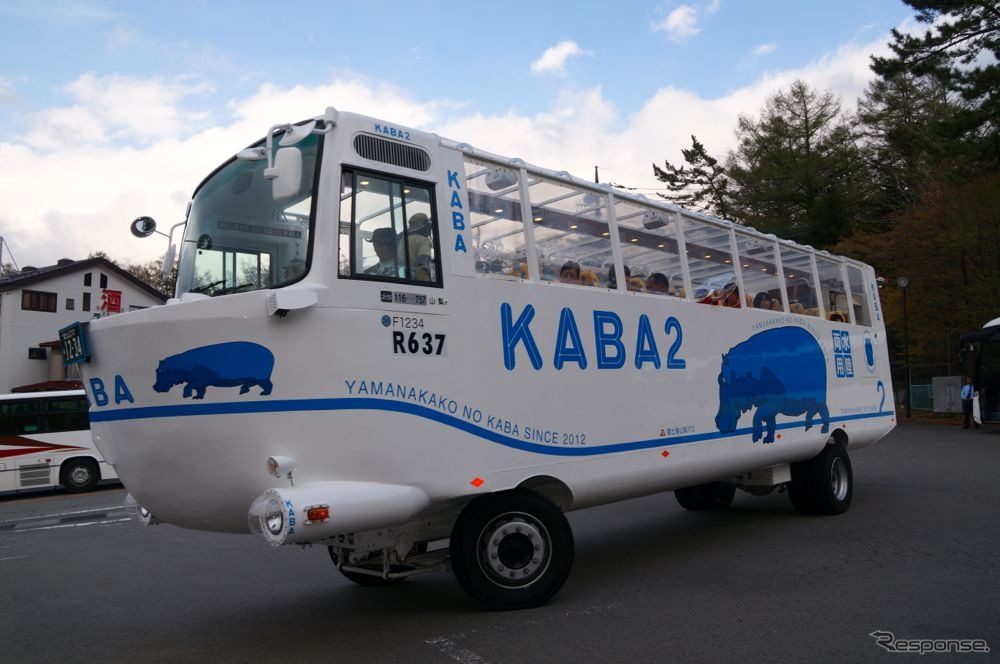 山中湖で運行を開始する純国産水陸両用バス「YAMANAKAKO NO KABA 2」