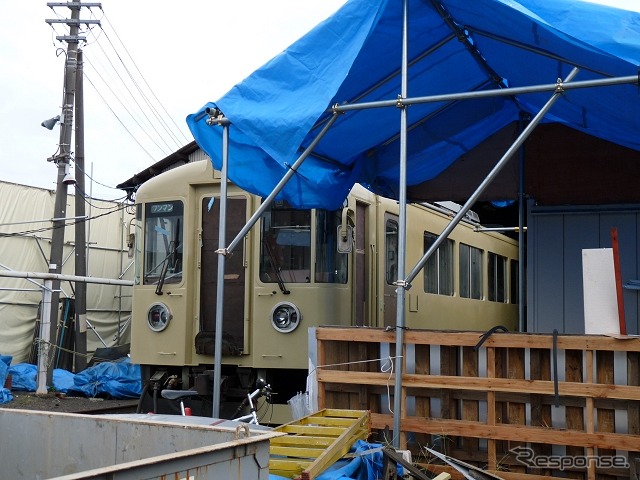 北近畿タンゴ鉄道の車両基地（西舞鶴運転区）で改造工事が行われていた頃の「コミューター車両」。