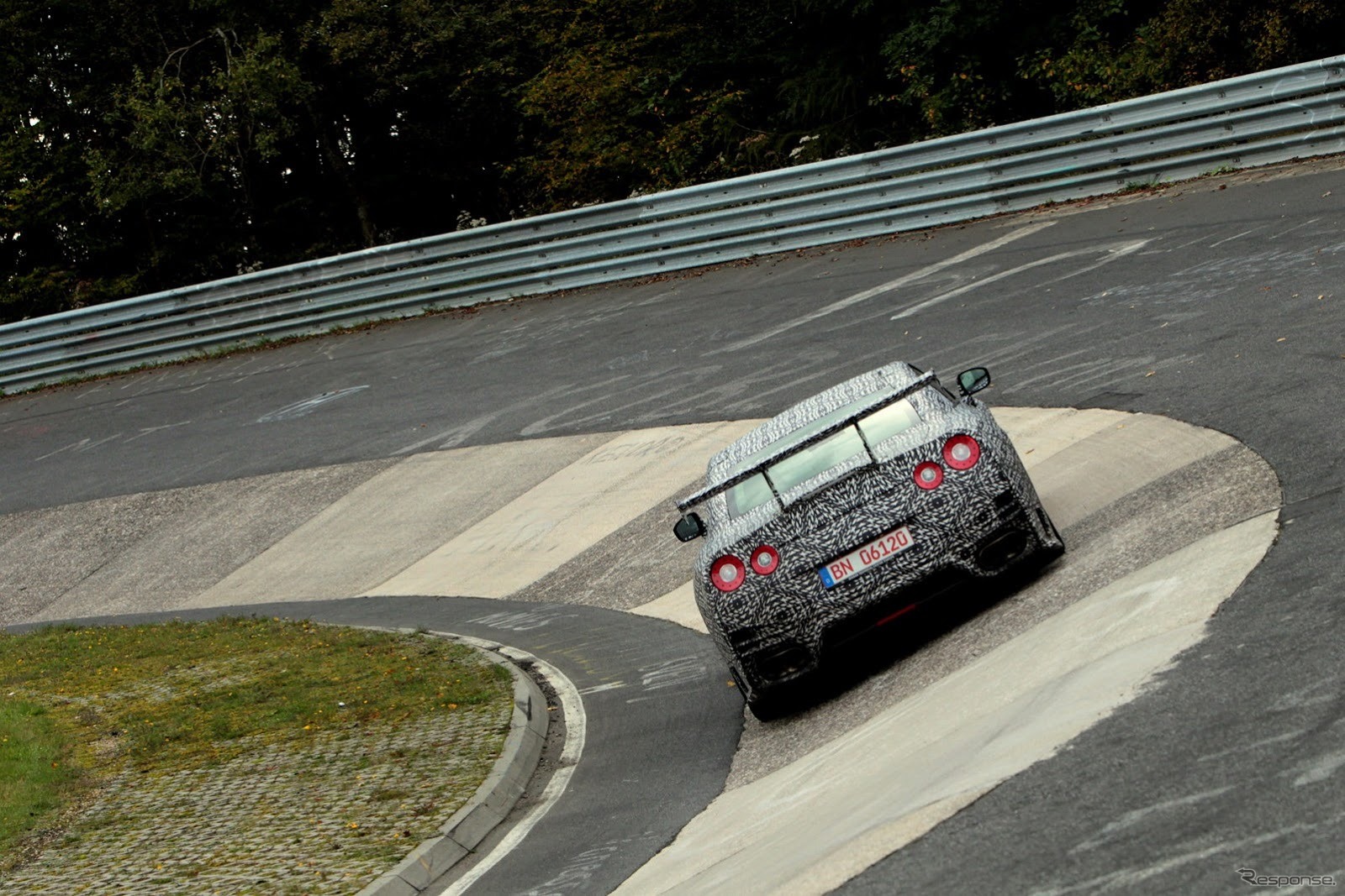 日産GT-R NISMOのドイツ・ニュルブルクリンク北コースにおけるタイムアタック