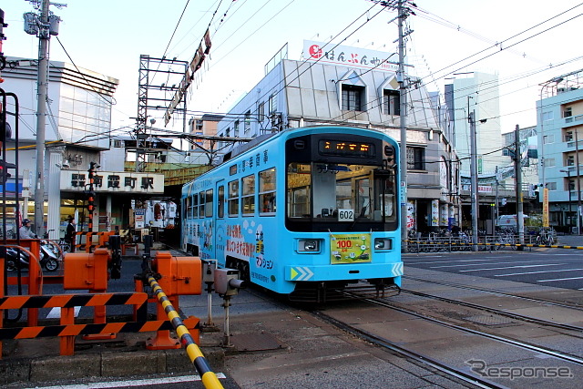 阪堺電軌と南海バスは2014年春頃にPiTaPaを導入する。写真は阪堺電軌の南霞町停留場。