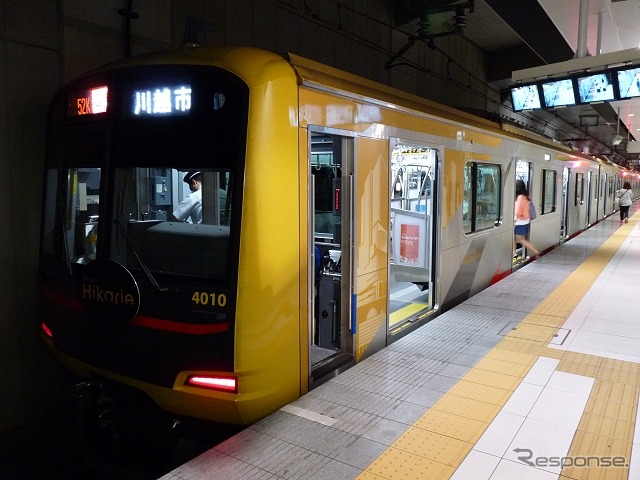 みなとみらい線方面から池袋線方面に向かう『サンライズ ヒカリエ号』は「Shibuya Hikarie号」が使われる。