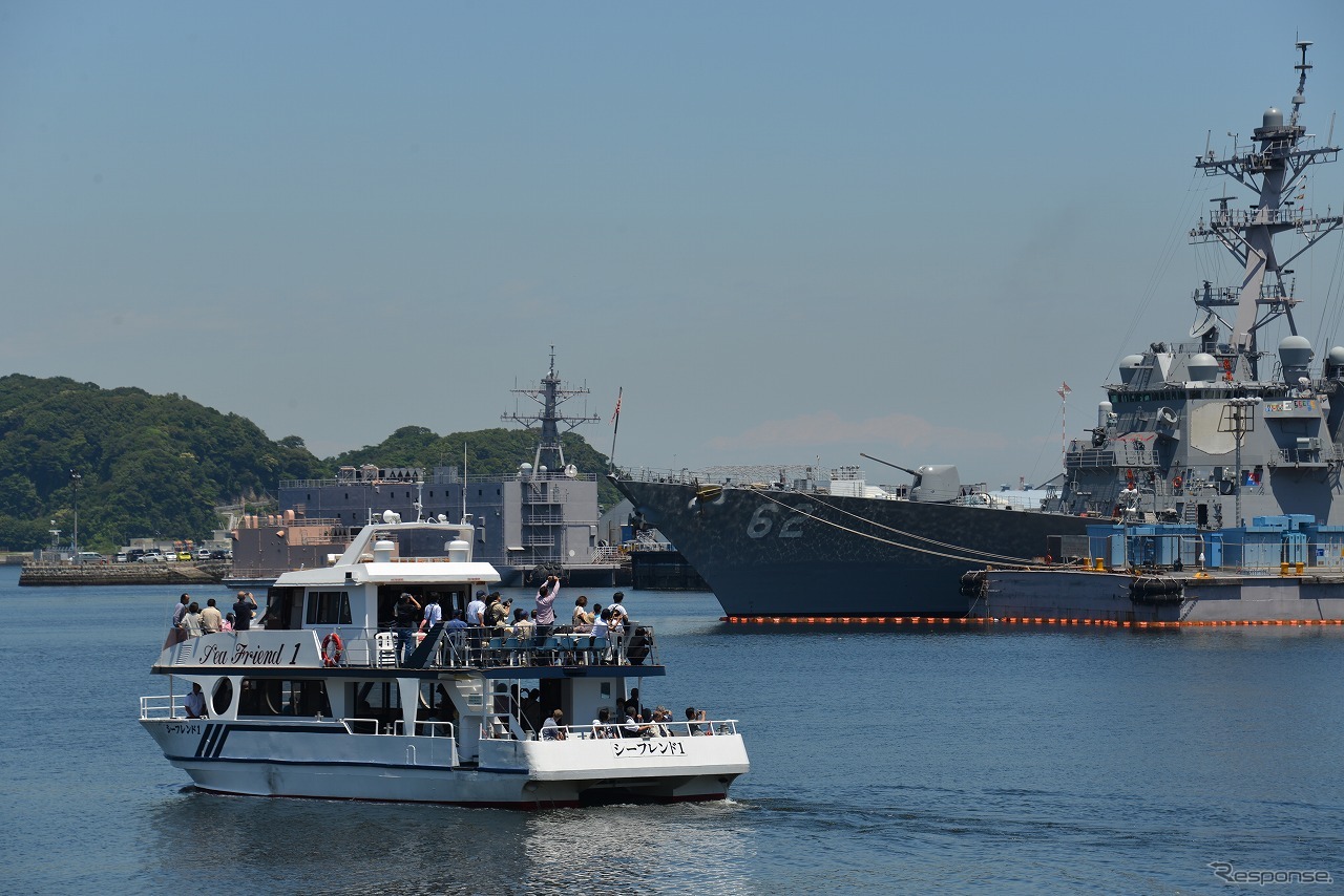 6月14日から始まった「よこすかYYのりものフェスタ2014」。海上自衛隊横須賀地方総監部は護衛艦や哨戒ヘリを公開した。