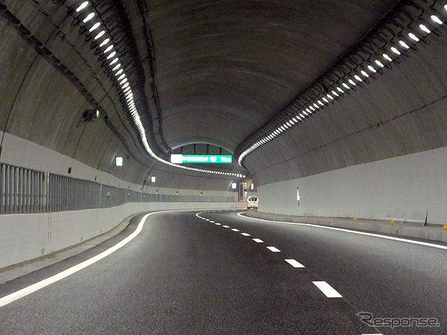 圏央道 愛川トンネル