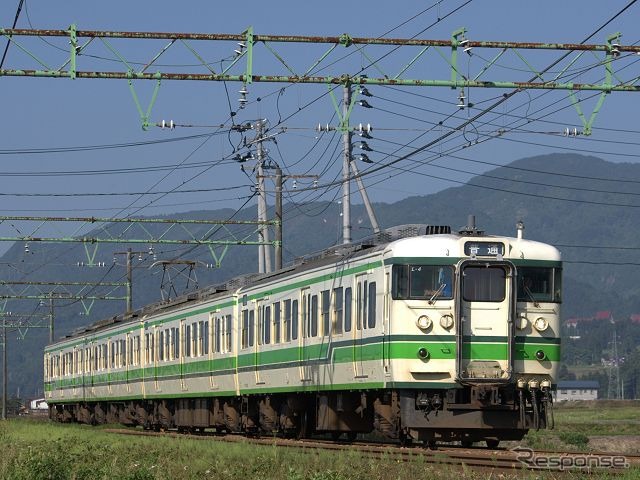 新潟地区で運用されている115系。近い将来、E129系の投入で姿を消すことになる。