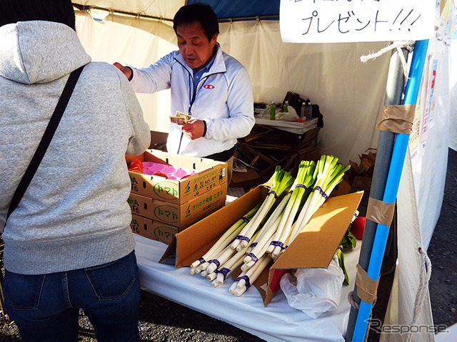 JA全農グループの野菜即売コーナー（2014 東武ファンフェスタ）