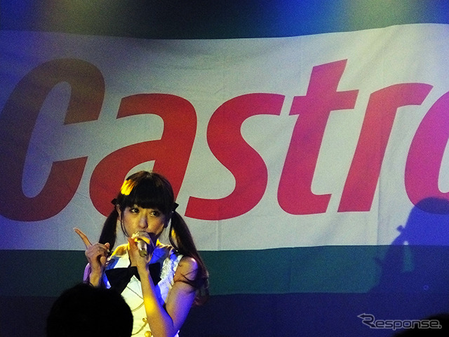 小桃音まい　（カストロール WINTER LIVE 2014 -DRIVING-　神奈川・藤沢、12月28日）