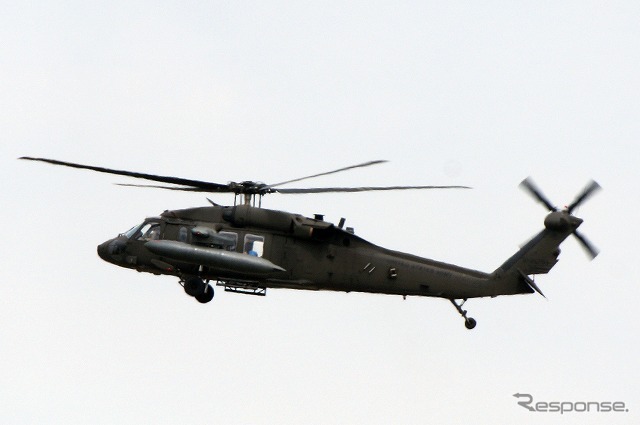 アシュトン・カーター長官が搭乗していたとみられる陸軍のヘリコプター。都心と横田基地間はヘリコプターで移動した。