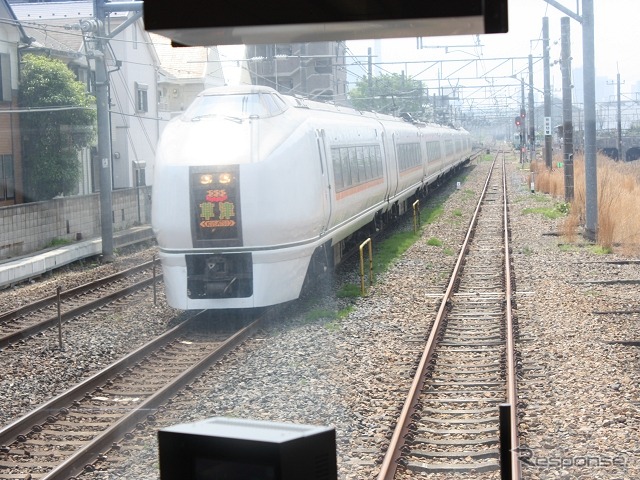 川越駅で折り返して再び東北貨物線へ。