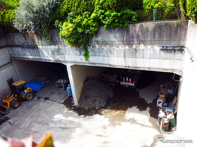 この築地川公園の下にはトンネルが存在する