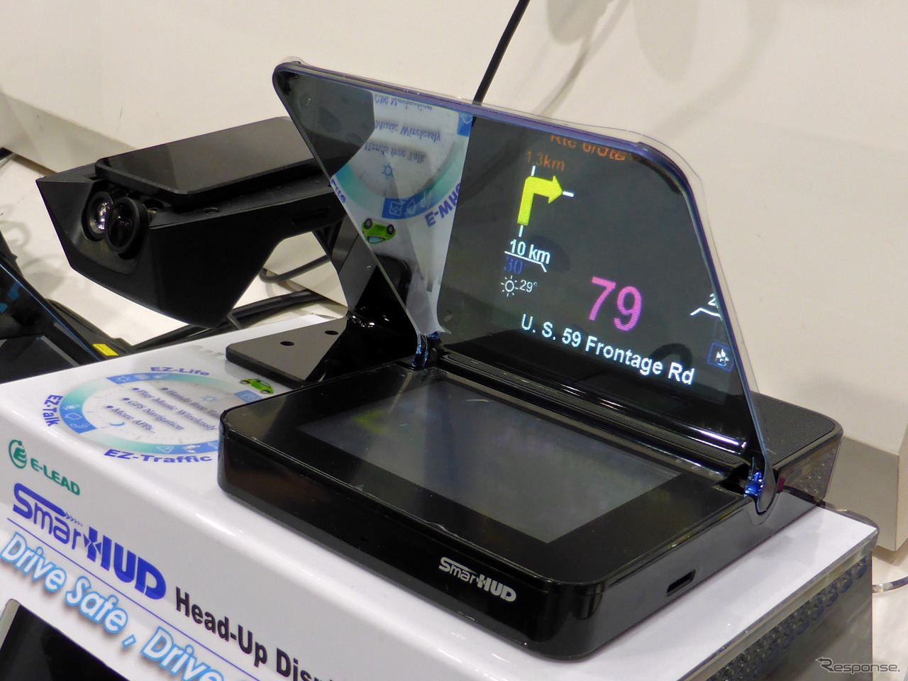 【スマートフォン＆モバイルEXPO15】台湾のデバイスメーカーがHUD一体型ナビを日本国内発売予定