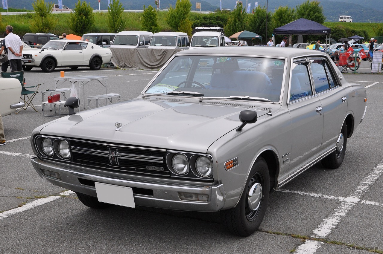 日産 グロリア スーパーデラックス