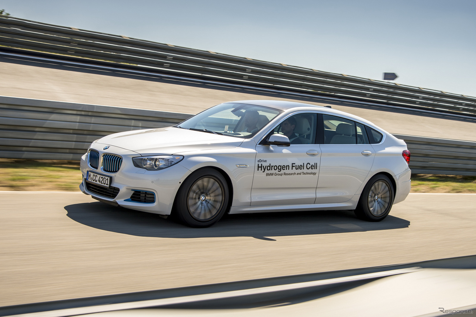 BMW5シリーズGTの燃料電池プロトタイプ車