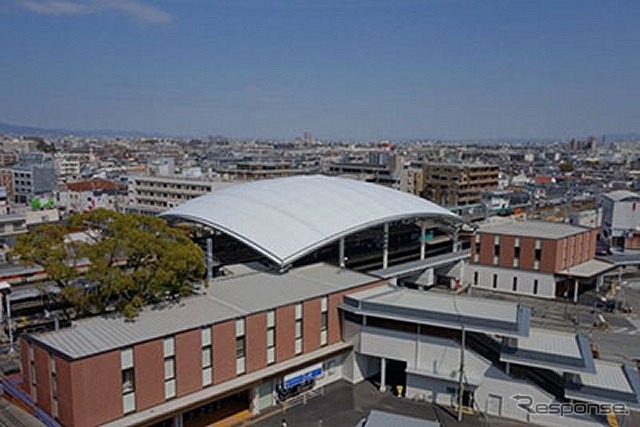 甲子園駅の改良工事は2017年春頃までに完了する予定。膜素材を用いた大屋根が設けられる。