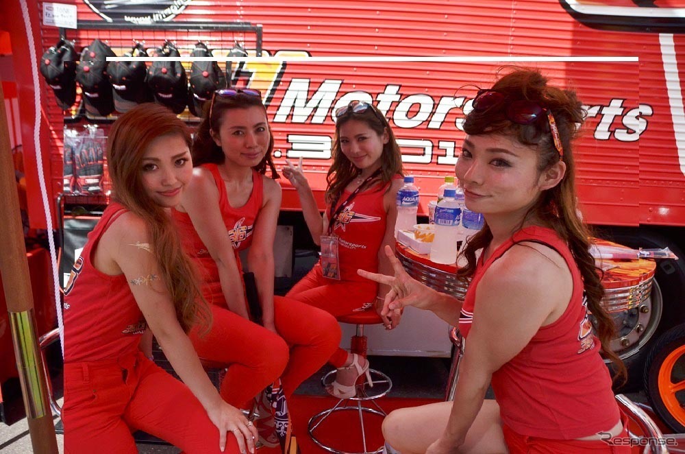 鈴鹿8耐 サーキットの女神たち