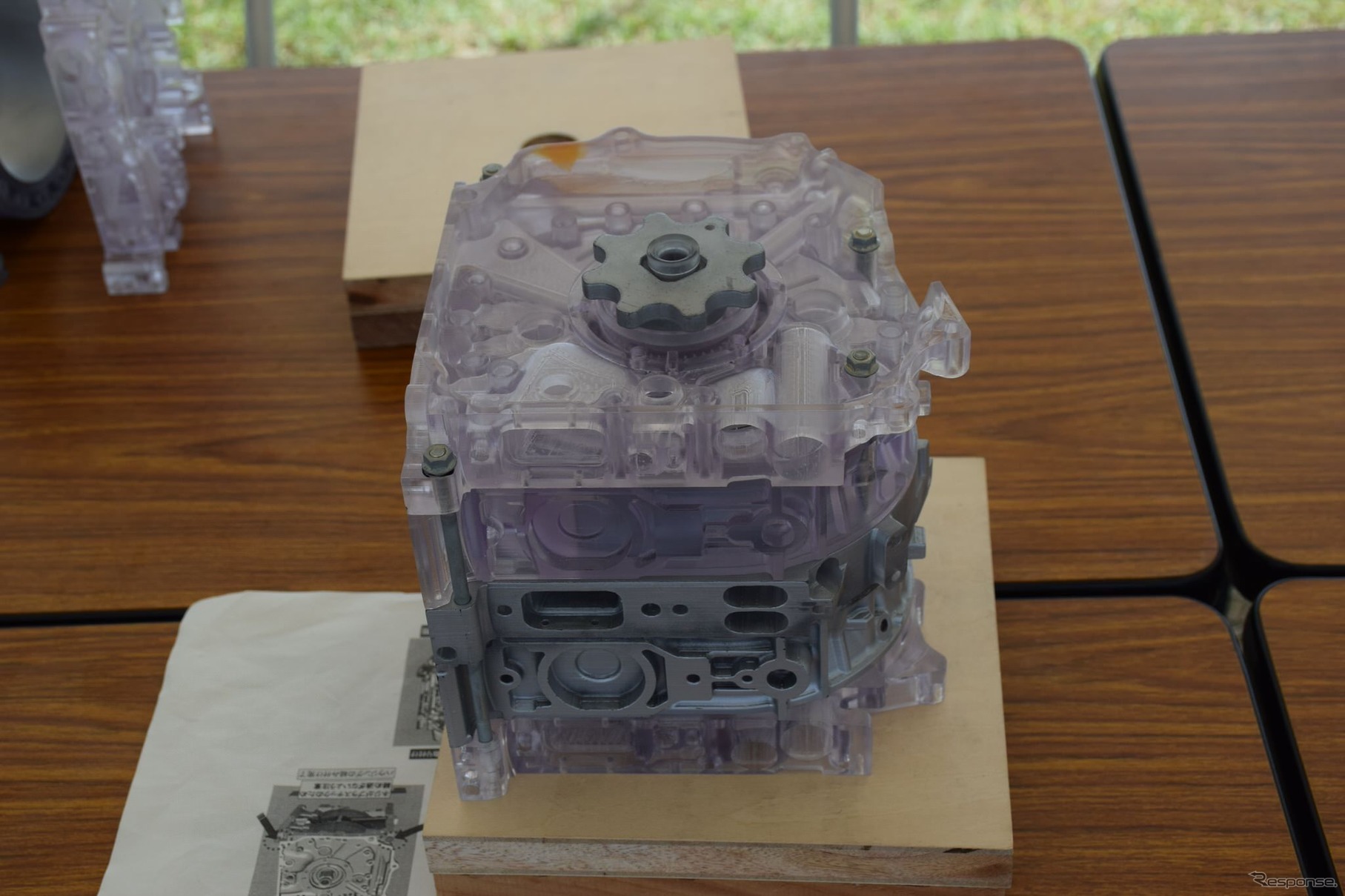 キッズエリアの「ロータリー組立コーナー」では、プラスチック製のロータリーエンジン組み立てを楽しんだ