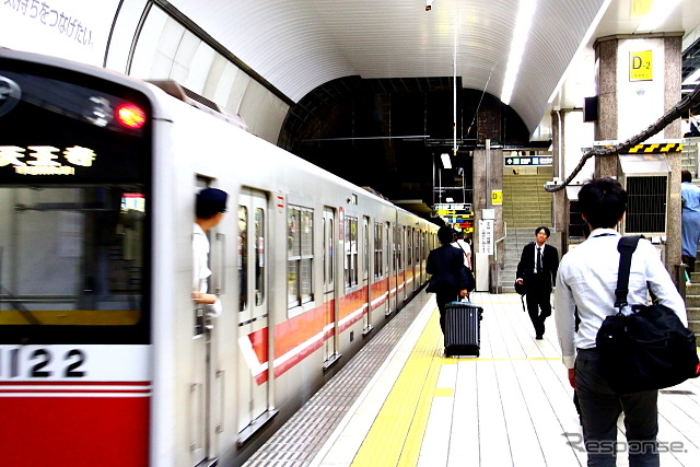 大阪市営地下鉄の御堂筋線。大みそか～元旦は市営地下鉄全線で終夜運転を行う