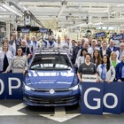 VW ゴルフ が表情チェンジ…改良新型の生産開始
