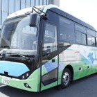 EVモーターズが住友化学に中型観光EVバスを納車…通勤および工場間移動に活用