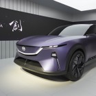 マツダ、電動SUVをサプライズ公開、コンセプトモデル『創 ARATA』とは…北京モーターショー2024