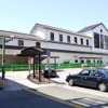 岩槻駅の橋上駅舎（東口）。5月31日から使用を開始する。