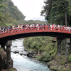 世界のミス68人、東武特急・金谷ホテル・日光神橋を彩る